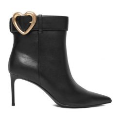 Botki Eva Minge. Czarne botki damskie Eva Minge, bez obcasa, na szpilce, bez zapięcia. Za 579.99 zł.