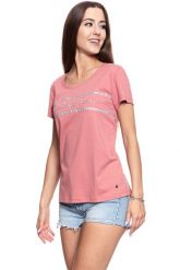 MUSTANG T SHIRT DAMSKI Alina C Print Canyon Rose 1008945 8187. Czerwone t-shirty damskie Mustang, s, bez wzorów, bez kołnierzyka. W wyprzedaży za 29.99 zł.