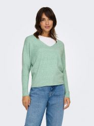 ONLY Sweter w kolorze zielonym rozmiar: M. Zielone swetry klasyczne damskie Only, m, bez kołnierzyka. Za 65.85 zł.