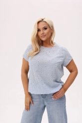 Jasnoniebieska bluzka Lira ze 100% haftowanej bawełny w drobne stokrotki PLUS SIZE XXL OVERSIZE JESIEŃ. Bluzki damskie Moda Size Plus Iwanek, l, bez wzorów, z bawełny, biznesowe, bez kołnierzyka, plus size, bez ramiączek. Za 179.90 zł.