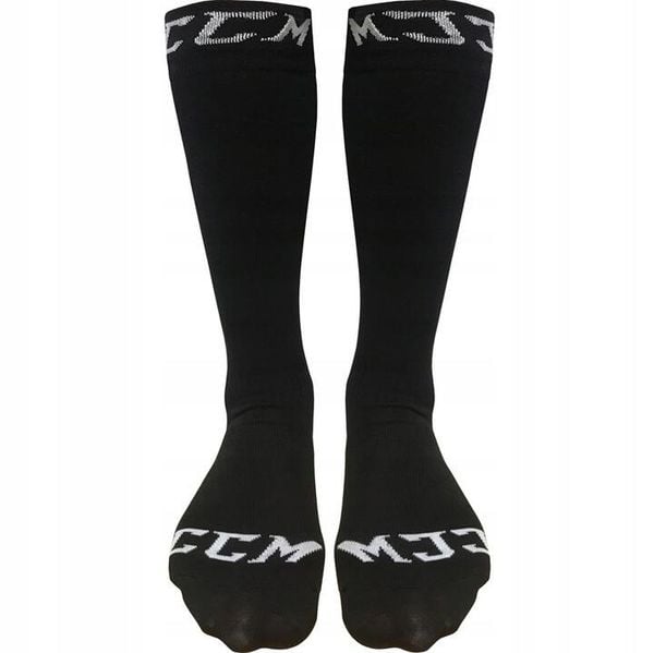 Skarpety hokejowe dla dorosłych CCM Hockey Socks Basic Black. Czarne skarpetki damskie CCM, bez wzorów, z bawełny. Za 52.99 zł.