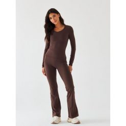 Legginsy Dzwony - Morning Dew BeShaped. Brązowe legginsy damskie BESHAPED, bez wzorów, z elastanu, na jogę i pilates. Za 219.00 zł.