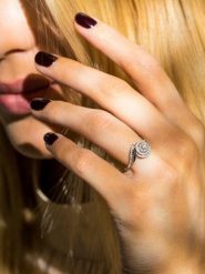 CARATELLI Złoty pierścionek "Je dis Oui!" z diamentami rozmiar: 60. Białe pierścionki damskie CARATELLI, z diamentem, złote. Za 2,296.99 zł.