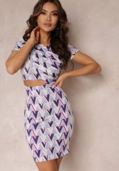 Fioletowa Sukienka Dopasowana z Wycięciem w Geometryczny Print Larai. Fioletowe sukienki damskie Renee, bez wzorów, bez ramiączek. W wyprzedaży za 111.99 zł.