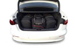 Torby Do Bagażnika Audi A3 Limousine 2020+ 4Szt Kjust. Czarne torby podróżne KJUST, bez wzorów, z kauczuku. Za 1,268.00 zł.