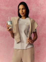 4F T-shirt relaxed z nadrukiem damski - niebieski XS. Niebieskie t-shirty damskie 4F, xs, bez wzorów, z bawełny, bez kołnierzyka. Za 69.99 zł.