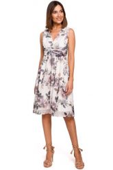 Sukienka w Kwiaty z Podkreśloną Talią - Model 1. Brązowe sukienki damskie MOE, bez wzorów, z materiału, bez ramiączek. Za 309.90 zł.