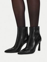 GINO ROSSI Botki EO-GL988A-5-180-3 Czarny. Czarne botki damskie Gino Rossi, ze skóry, bez obcasa, na szpilce, bez zapięcia. Za 549.99 zł.