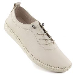 Skórzane półbuty damskie beżowe T.Sokolski 2023 FL. Brązowe półbuty damskie T.Sokolski, bez wzorów, ze skóry, bez obcasa, bez zapięcia. Za 209.99 zł.