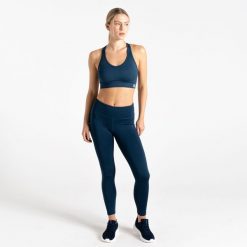 Legginsy turystyczne damskie Influential. Niebieskie legginsy damskie Dare 2b, bez wzorów. W wyprzedaży za 199.99 zł.