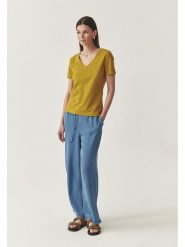 TATUUM Koszulka w kolorze musztardowym rozmiar: XL. Żółte bluzki damskie TATUUM, xl, bez wzorów, bez kołnierzyka, bez ramiączek. Za 100.04 zł.