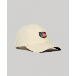 Damska czapka z daszkiem Superdry. Białe czapki z daszkiem damskie Superdry, bez wzorów. Za 130.65 zł.