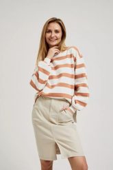 Bluza w paski z bufiastymi rękawami brązowa. Brązowe bluzy damskie MOODO, l, bez wzorów, bez kaptura. W wyprzedaży za 59.99 zł.