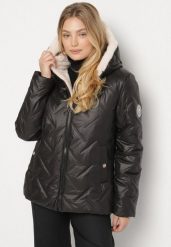 Czarno-Beżowa Pikowana Kurtka o Prostym Kroju z Kapturem Avilerie. Czarne kurtki damskie Born2be, plus size, bez wzorów, z jeansu, z kapturem. Za 169.99 zł.