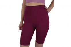 Spodenki sportowe damskie Shorts. Czerwone spodenki sportowe damskie Gym Hero, xs, bez wzorów, z elastanu, na fitness i siłownię. Za 59.99 zł.
