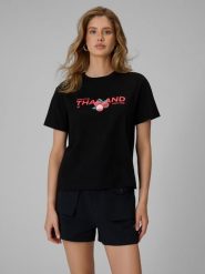 4F T-shirt loose z nadrukiem damski - czarny M. Czarne t-shirty damskie 4F, m, bez wzorów, z bawełny, bez kołnierzyka. Za 69.99 zł.
