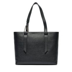 Torebka Coccinelle. Czarne shopper bag Coccinelle, bez wzorów, bez dodatków. Za 1,049.00 zł.