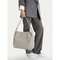 Torebka MEXX. Szare torebki klasyczne damskie Mexx, bez dodatków. Za 199.99 zł.