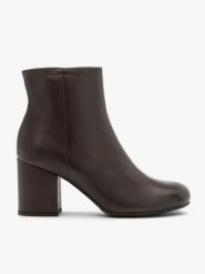 Czekoladowe botki na słupku. Brązowe botki damskie Brawo sp. z o.o., ze skóry, eleganckie, za kostkę, bez obcasa, na obcasie, bez zapięcia. Za 499.99 zł.
