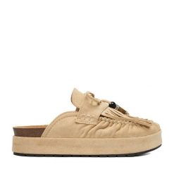 Klapki DeeZee. Brązowe klapki damskie DeeZee, bez wzorów, bez obcasa, bez zapięcia. Za 129.99 zł.