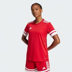 Koszulka Squadra 25. Białe bluzki damskie Adidas, xs, bez wzorów, z materiału, bez kołnierzyka, bez ramiączek. Za 99.95 zł.