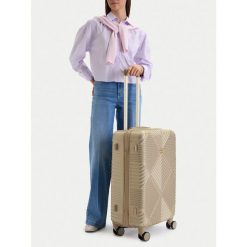 Walizka średnia Nine West. Żółte walizki Nine West, bez wzorów, średnie. Za 359.99 zł.