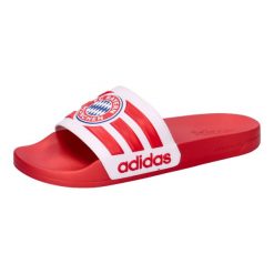 Sandały Adilette Bayern Monachium. Białe sandały damskie Adidas, bez wzorów, z materiału, bez obcasa, bez zapięcia. Za 149.45 zł.