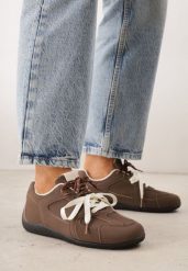 Brązowe Sneakersy Ozdobione Przeszyciami i Podwójnym Sznurowaniem Coraera. Brązowe obuwie sportowe damskie Born2be, z jeansu, bez zapięcia. Za 89.99 zł.