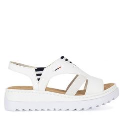 Sandały Rieker. Białe sandały damskie Rieker, bez wzorów, bez obcasa, na koturnie, bez zapięcia. Za 319.99 zł.