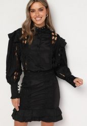 Czarny Ażurowy Komplet z Dodatkiem Bawełny Koszula z Perełkowymi Guzikami i Spódnica Leniyana. Czarne koszule damskie Born2be, m, w ażurowe wzory, z bawełny, eleganckie, bez kołnierzyka, bez ramiączek. Za 109.99 zł.