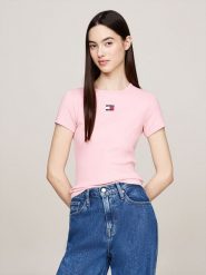 TOMMY JEANS Koszulka w kolorze jasnoróżowym rozmiar: L. Różowe bluzki damskie Tommy Jeans, l, bez wzorów, z jeansu, bez kołnierzyka, bez ramiączek. Za 131.74 zł.
