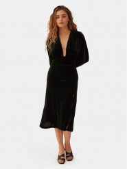 Undress Code Sukienka koktajlowa Date Night 477 Czarny Slim Fit. Czarne sukienki damskie Undress Code, bez wzorów, z syntetyku, wizytowe, bez ramiączek. Za 549.99 zł.
