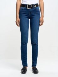 Jeansy damskie skinny niebieskie Adela 358. Niebieskie jeansy damskie Big Star, bez wzorów, z bawełny. W wyprzedaży za 299.99 zł.