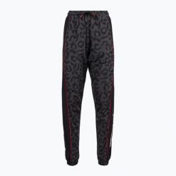 Spodnie damskie Ellesse Base Track. Czarne spodnie sportowe damskie Ellesse, bez wzorów, z materiału, na fitness i siłownię. Za 269.99 zł.