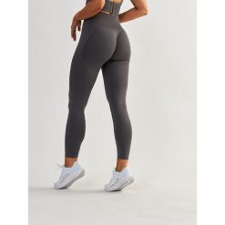 Legginsy fitness damskie Beshaped Body Boost modelujące. Brązowe legginsy damskie BESHAPED, m, bez wzorów, z nylonu. W wyprzedaży za 169.15 zł.