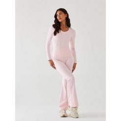 Legginsy Dzwony - Morning Dew BeShaped. Czerwone legginsy damskie BESHAPED, bez wzorów, z elastanu, na jogę i pilates. Za 219.00 zł.