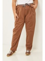 Curvy Lady Spodnie w kolorze jasnobrązowym rozmiar: 40/42. Brązowe spodnie materiałowe damskie Curvy Lady, bez wzorów, z bawełny. Za 143.99 zł.