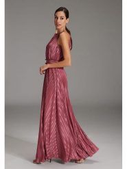 SWING Sukienka w kolorze jasnoróżowym rozmiar: 36. Różowe sukienki damskie Swing, bez wzorów, bez ramiączek. Za 446.45 zł.