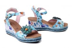 LAURA VITA 0007938 Facyo 75 bleu, sandały damskie. Niebieskie sandały damskie LAURA VITA, bez wzorów, ze skóry, bez obcasa, na koturnie, bez zapięcia. Za 404.90 zł.