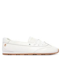 Baleriny Tommy Hilfiger. Białe balerinki damskie Tommy Hilfiger, bez wzorów. Za 449.99 zł.