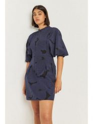 SKFK Sukienka "Hebe" w kolorze granatowym rozmiar: 40. Niebieskie sukienki damskie SKFK, bez wzorów, z bawełny, bez ramiączek. Za 347.99 zł.
