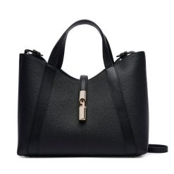 Torebka Furla. Czarne torebki klasyczne damskie Furla, bez dodatków. Za 1,304.00 zł.