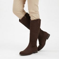 Kozaki damskie S.Barski, wysoka cholewka materiałowe wnętrze zapinane na suwak oraz miękka wkładka, brązowe, HY61-8023. Brązowe kozaki damskie S.BARSKI, z materiału, przed kolano, bez obcasa, bez zapięcia. Za 209.00 zł.