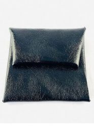 Marlon Skórzana portmonetka w kolorze czarnym - 10 x 10 x 2 cm rozmiar: onesize. Czarne portfele damskie Marlon, bez wzorów, z materiału. Za 105.38 zł.