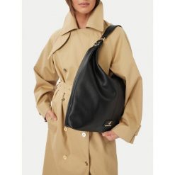 Torebka Beverly Hills Polo Club. Czarne torebki klasyczne damskie Beverly Hills Polo Club, bez dodatków. Za 229.99 zł.