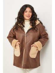 Curvy Lady Kurtka przejściowa w kolorze brązowym rozmiar: 48/50. Brązowe kurtki damskie Curvy Lady, bez wzorów, bez kaptura. Za 208.99 zł.