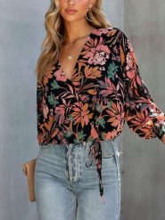 LA Angels Bluzka w kolorze czarnym rozmiar: S. Czarne bluzki damskie LA Angels, s, bez wzorów, bez kołnierzyka, bez ramiączek. Za 86.99 zł.