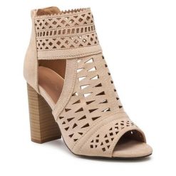 Sandały DeeZee. Brązowe sandały damskie DeeZee, bez wzorów, bez obcasa, na słupku, bez zapięcia. Za 159.99 zł.