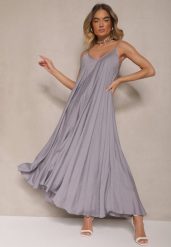Niebieska Wiskozowa Sukienka o Rozkloszowanym Kroju Ozdobiona Cyrkoniami Tosnaria. Niebieskie sukienki damskie Renee, bez wzorów, z wiskozy, eleganckie, bez ramiączek. W wyprzedaży za 67.99 zł.