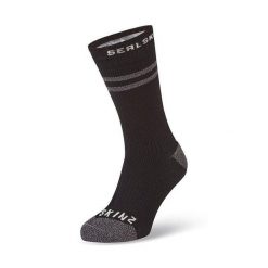 Wodoodporne skarpety Sealskinz Scoulton. Czarne skarpetki damskie SEALSKINZ, bez wzorów. Za 294.00 zł.